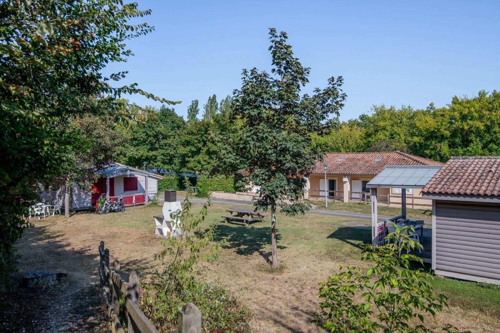Camping Onlycamp L'Argente Condom Exteriér fotografie